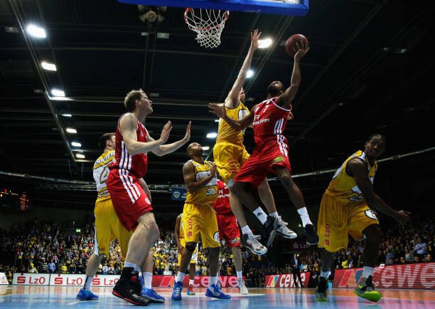 主要在于他 主要在于他